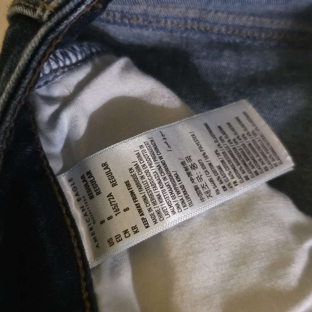 New American Eagle Outfitters High Rise Skinny Jeans with Distressed Details - Picture 3 of 4